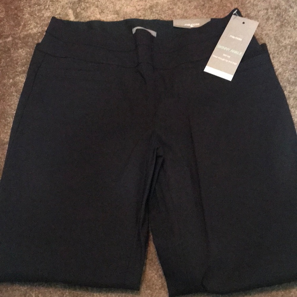 Maurices Skinny Ankle Dress Pants in Black